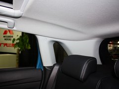 2013款 2.0 CVT 四驱旗舰版 5座