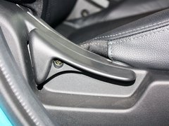 2013款 2.0 CVT 四驱旗舰版 5座