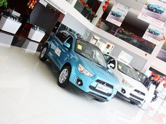 2013款 2.0 CVT 四驱旗舰版 5座