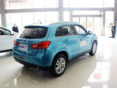 2013款 2.0 CVT 四驱旗舰版 5座