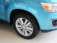 2013款 2.0 CVT 四驱旗舰版 5座