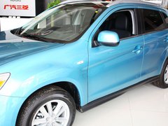 2013款 2.0 CVT 四驱旗舰版 5座