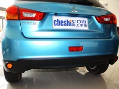 2013款 2.0 CVT 四驱旗舰版 5座