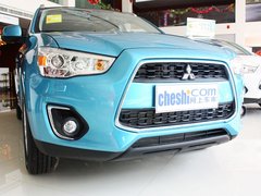 2013款 2.0 CVT 四驱旗舰版 5座