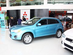2013款 2.0 CVT 四驱旗舰版 5座