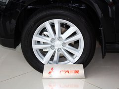 2013款 2.0 CVT 四驱旗舰版 5座