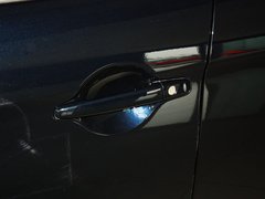 2013款 2.0 CVT 四驱旗舰版 5座