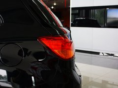2013款 2.0 CVT 四驱旗舰版 5座