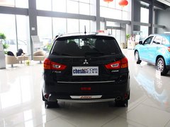 2013款 2.0 CVT 四驱旗舰版 5座
