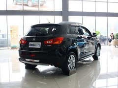 2013款 2.0 CVT 四驱旗舰版 5座
