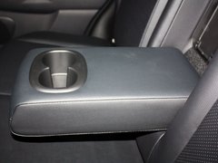 2013款 2.0 CVT 四驱旗舰版 5座