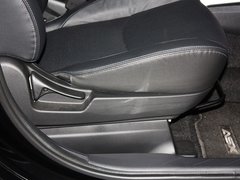 2013款 2.0 CVT 四驱旗舰版 5座
