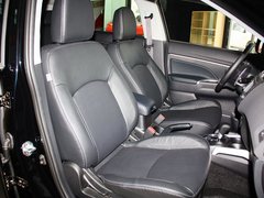 2013款 2.0 CVT 四驱旗舰版 5座