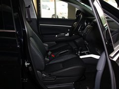 2013款 2.0 CVT 四驱旗舰版 5座