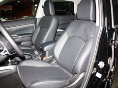 2013款 2.0 CVT 四驱旗舰版 5座