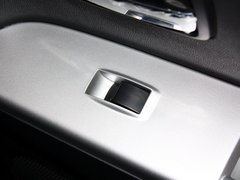 2013款 2.0 CVT 四驱旗舰版 5座