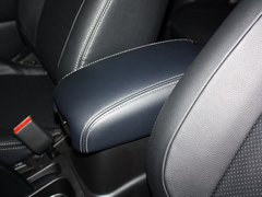 2013款 2.0 CVT 四驱旗舰版 5座