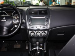 2013款 2.0 CVT 四驱旗舰版 5座