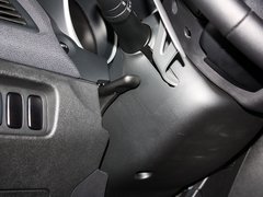 2013款 2.0 CVT 四驱旗舰版 5座