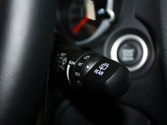 2013款 2.0 CVT 四驱旗舰版 5座