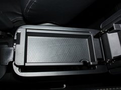 2013款 2.0 CVT 四驱旗舰版 5座