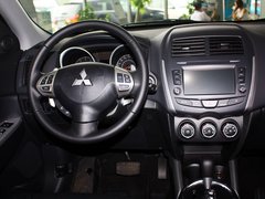 2013款 2.0 CVT 四驱旗舰版 5座