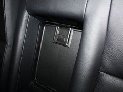 2013款 2.0 CVT 四驱旗舰版 5座