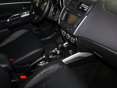 2013款 2.0 CVT 四驱旗舰版 5座