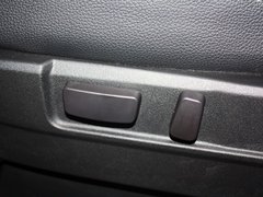 2013款 2.0 CVT 四驱旗舰版 5座