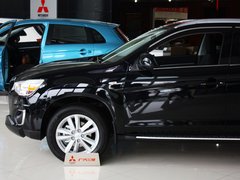 2013款 2.0 CVT 四驱旗舰版 5座