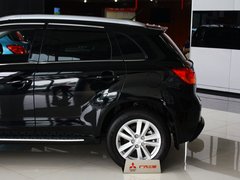 2013款 2.0 CVT 四驱旗舰版 5座