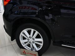 2013款 2.0 CVT 四驱旗舰版 5座