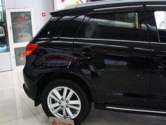 2013款 2.0 CVT 四驱旗舰版 5座