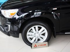 2013款 2.0 CVT 四驱旗舰版 5座