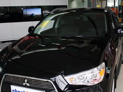 2013款 2.0 CVT 四驱旗舰版 5座