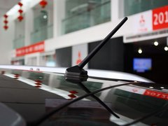 2013款 2.0 CVT 四驱旗舰版 5座