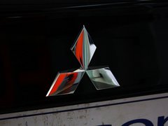2013款 2.0 CVT 四驱旗舰版 5座