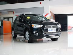 2013款 2.0 CVT 四驱旗舰版 5座