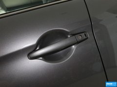 2013款 2.0 CVT 四驱旗舰版 5座