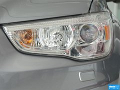 2013款 2.0 CVT 四驱旗舰版 5座