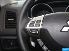 2013款 2.0 CVT 四驱旗舰版 5座