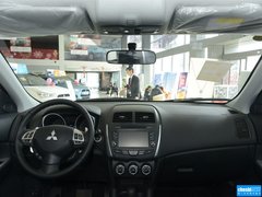 2013款 2.0 CVT 四驱旗舰版 5座