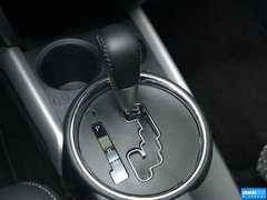 2013款 2.0 CVT 四驱旗舰版 5座