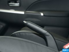 2013款 2.0 CVT 四驱旗舰版 5座