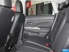 2013款 2.0 CVT 四驱旗舰版 5座