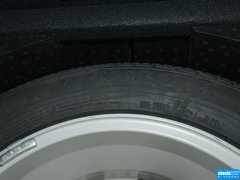 2013款 2.0 CVT 四驱旗舰版 5座