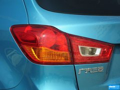 2013款 2.0 CVT 四驱旗舰版 5座