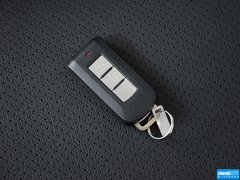 2013款 2.0 CVT 四驱旗舰版 5座