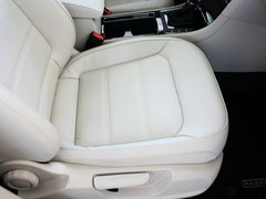 帕萨特 2013款 1.8TSI DSG 御尊版