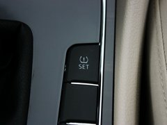 帕萨特 2013款 1.8TSI DSG 御尊版